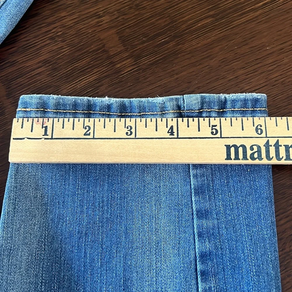 American Eagle Extreme Flex Skinny Men’s Jeans 33X30. Factory faded Blue